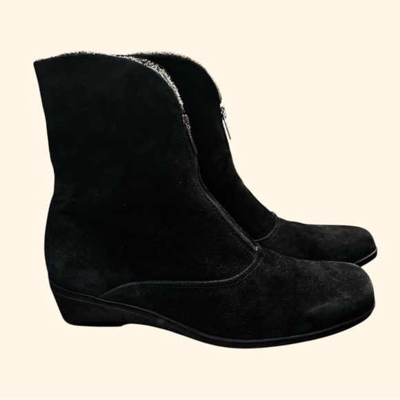 La Canadienne Evitta Suede Shearling Wedge Black Booties Front Zip Canada 8 - Picture 6 of 10